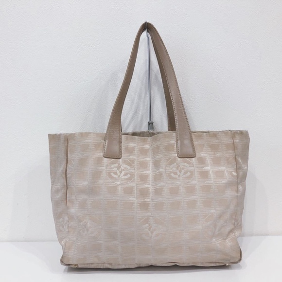 Chanel New Travel Line Tote Bag - Picture 1 of 9
